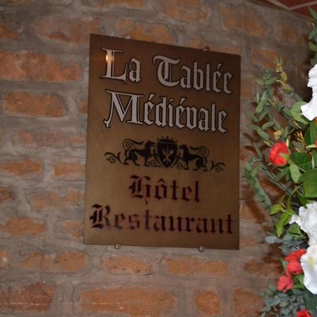 La Tablee Medievale Civrieux-dʼAzergues Exterior foto